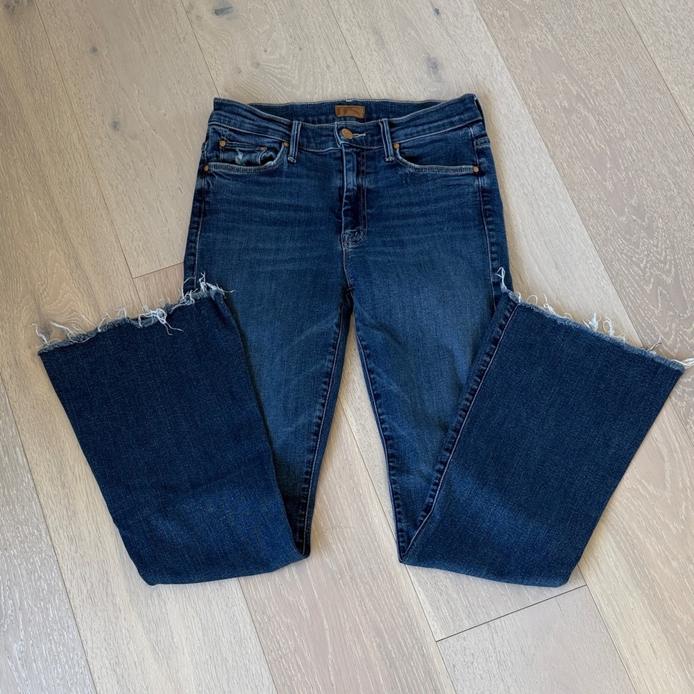 Mother The Weekender Frayed Hem Jeans